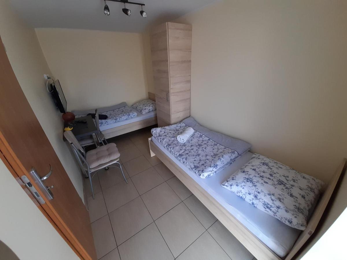Pokoje Freedoor Ługniany Exterior foto